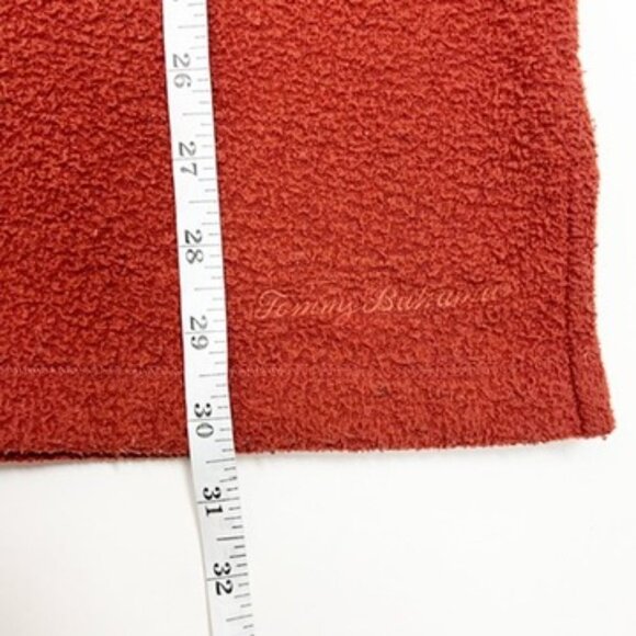 Tommy Bahama Textured V-Neck Fleece Pullover Sweater. Rust. Men's Size XL - Picture 9 of 12